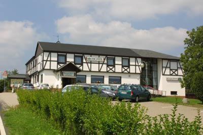 Hotel Taunusblick Homberg  ภายนอก รูปภาพ
